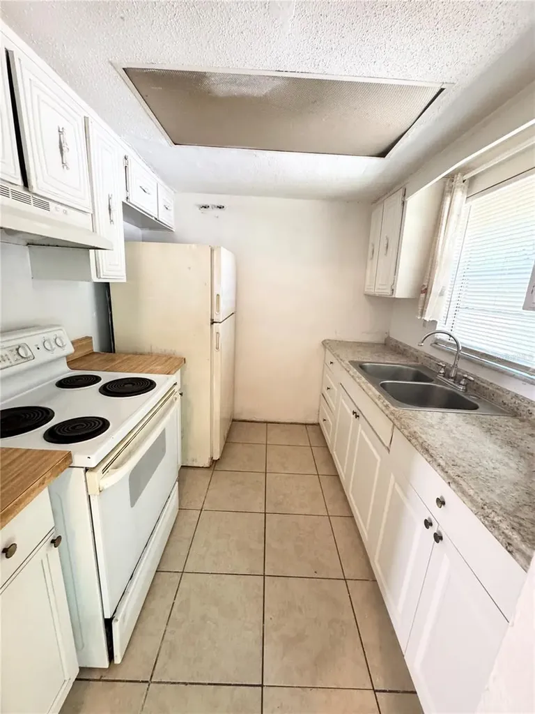 1229 Kennedy Road Daytona Beach FL 32117