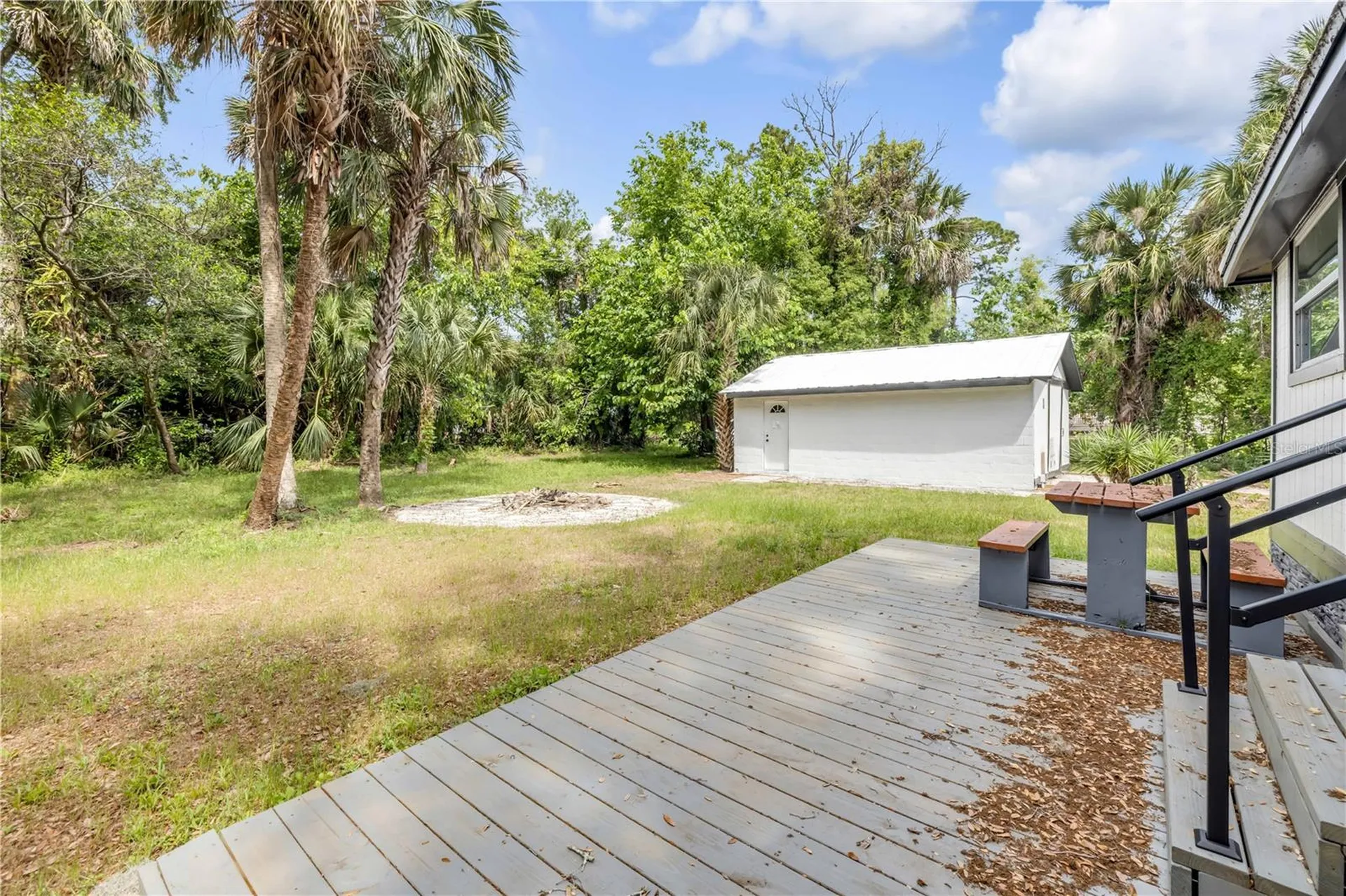 1956 Pioneer Trail New Smyrna Beach FL 32168
