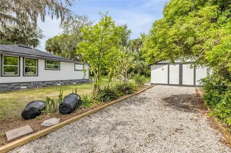 1956 Pioneer Trail New Smyrna Beach FL 32168