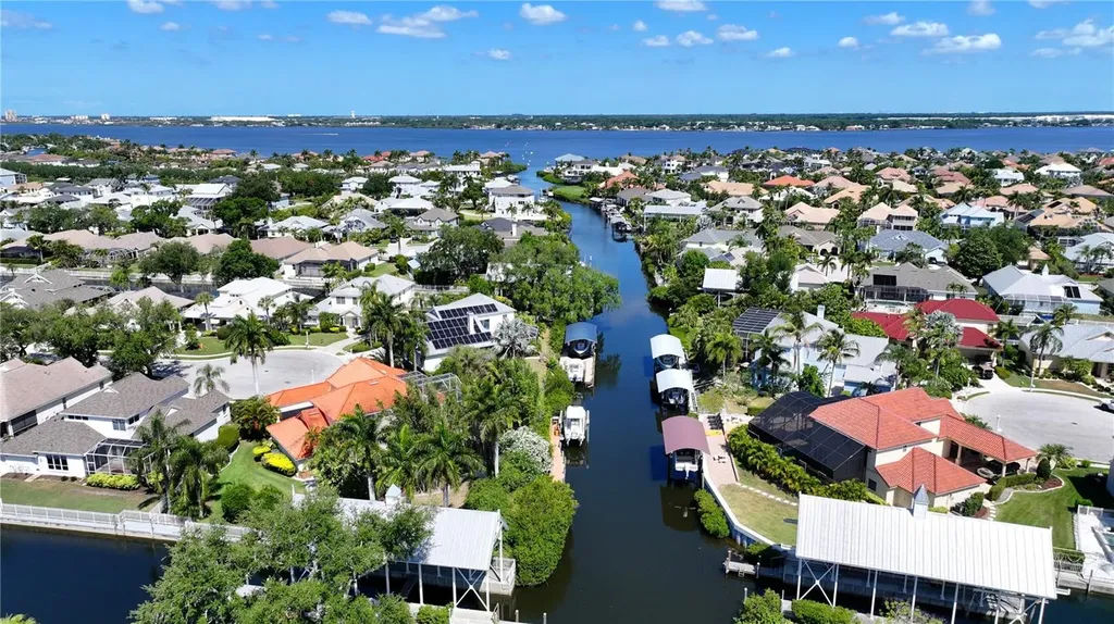 4748 Compass Drive Bradenton FL 34208