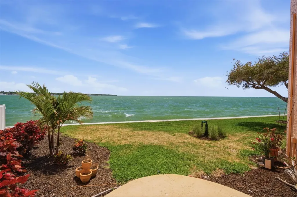 7400 Sunshine Skyway Lane S St Petersburg FL 33711
