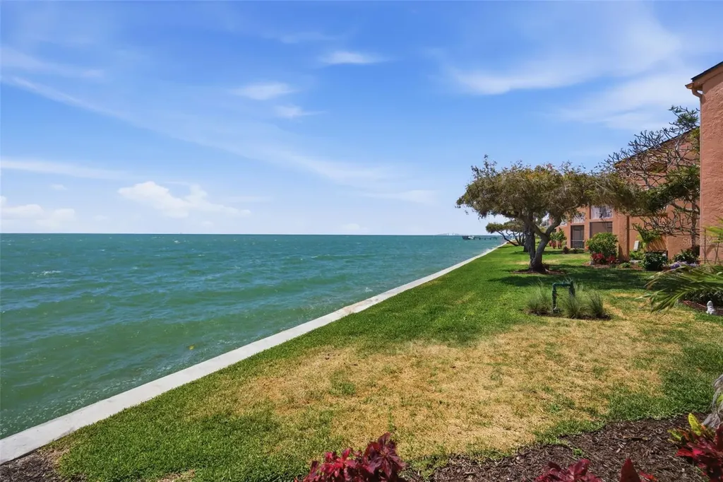 7400 Sunshine Skyway Lane S St Petersburg FL 33711