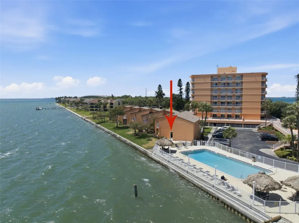 7400 Sunshine Skyway Lane S St Petersburg FL 33711