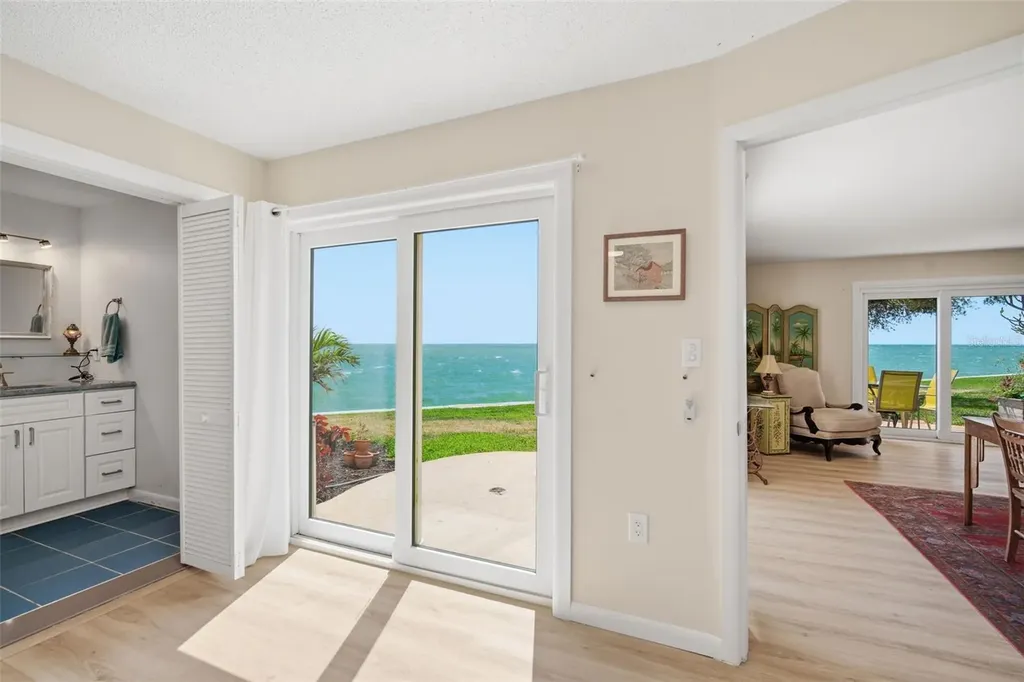 7400 Sunshine Skyway Lane S St Petersburg FL 33711