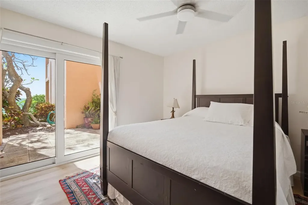 7400 Sunshine Skyway Lane S St Petersburg FL 33711