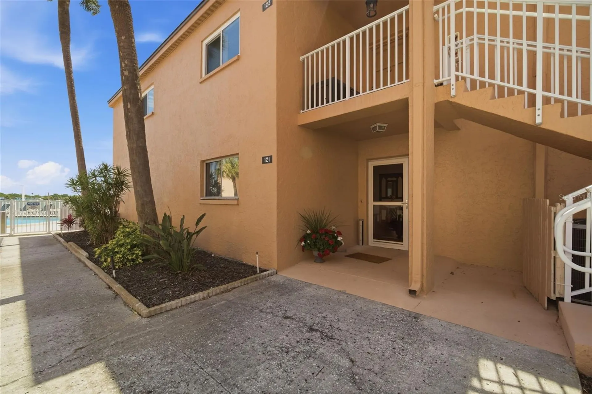 7400 Sunshine Skyway Lane S St Petersburg FL 33711