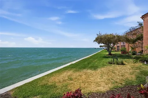 7400 Sunshine Skyway Lane S St Petersburg FL 33711