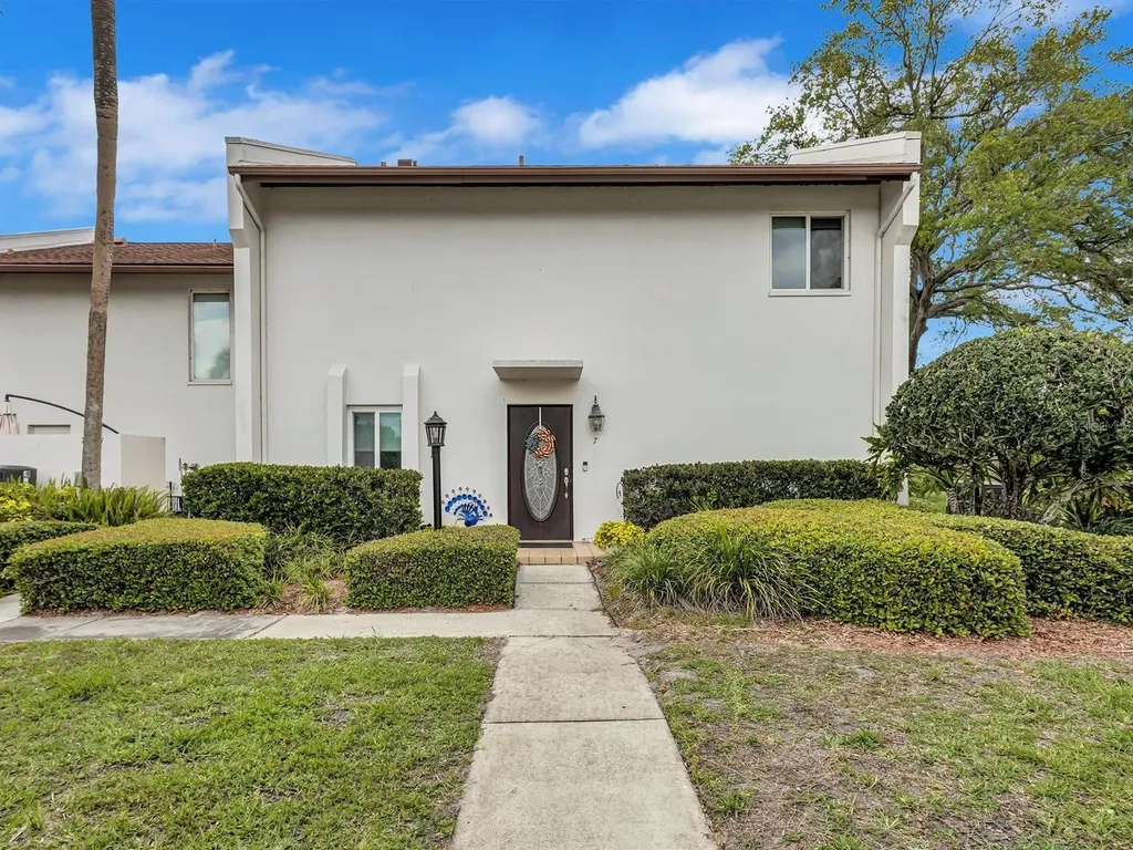 7581 Cumberland Road Seminole FL 33777