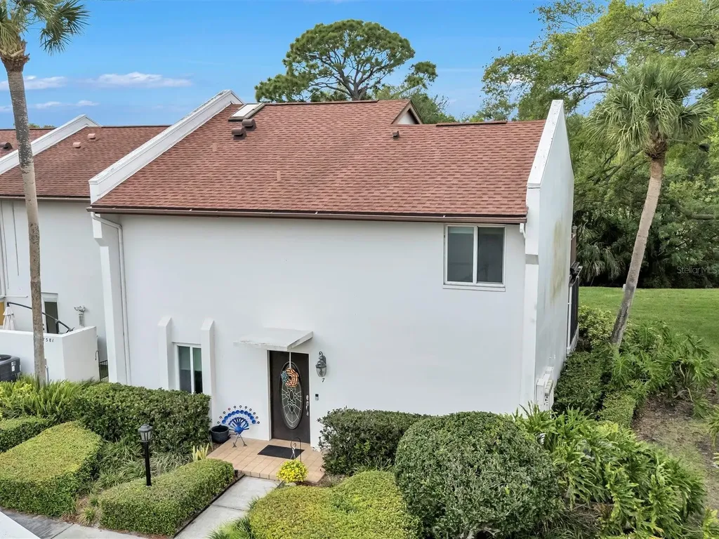 7581 Cumberland Road Seminole FL 33777