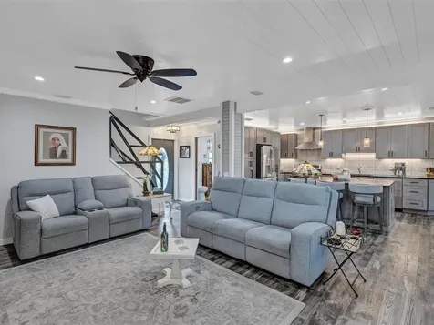 7581 Cumberland Road Seminole FL 33777