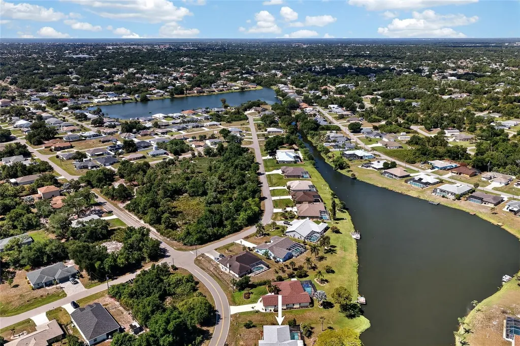 289 Macarthur Drive Port Charlotte FL 33954