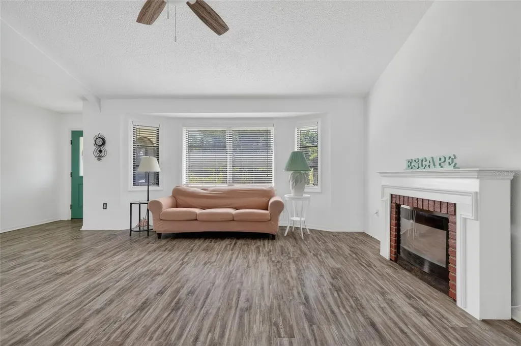 289 Macarthur Drive Port Charlotte FL 33954