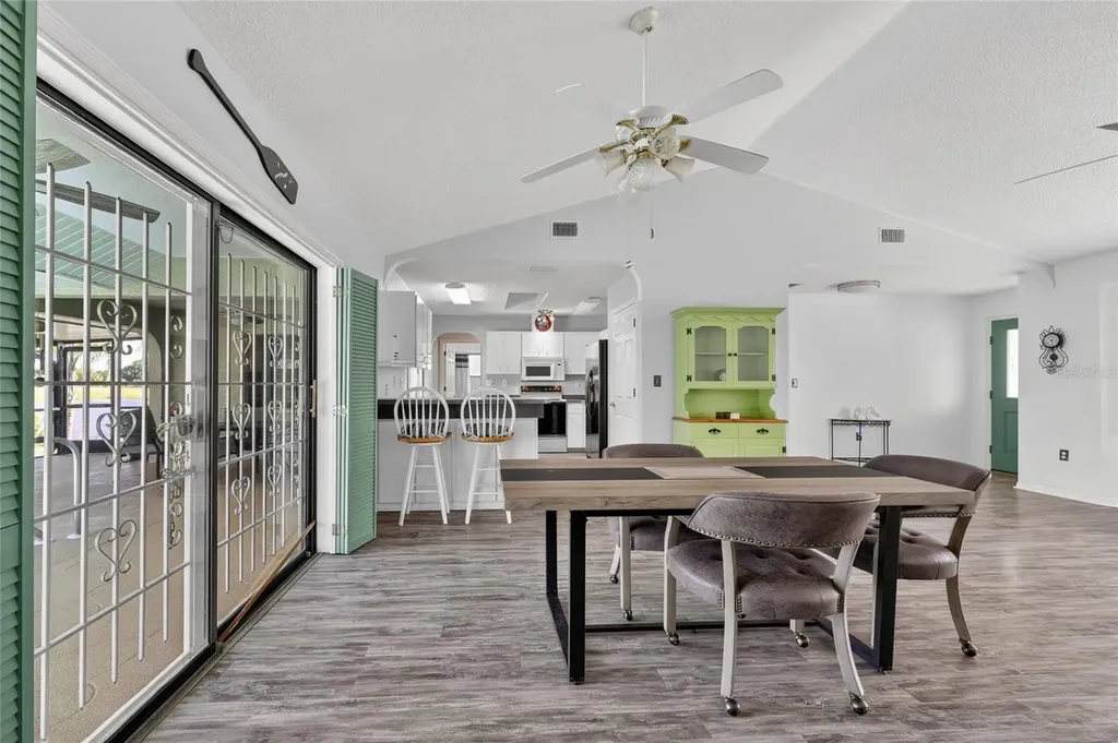 289 Macarthur Drive Port Charlotte FL 33954