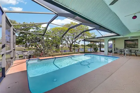 289 Macarthur Drive Port Charlotte FL 33954