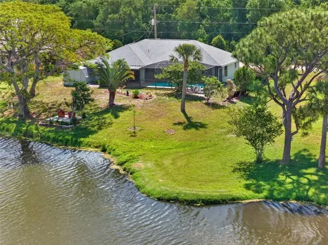 289 Macarthur Drive Port Charlotte FL 33954