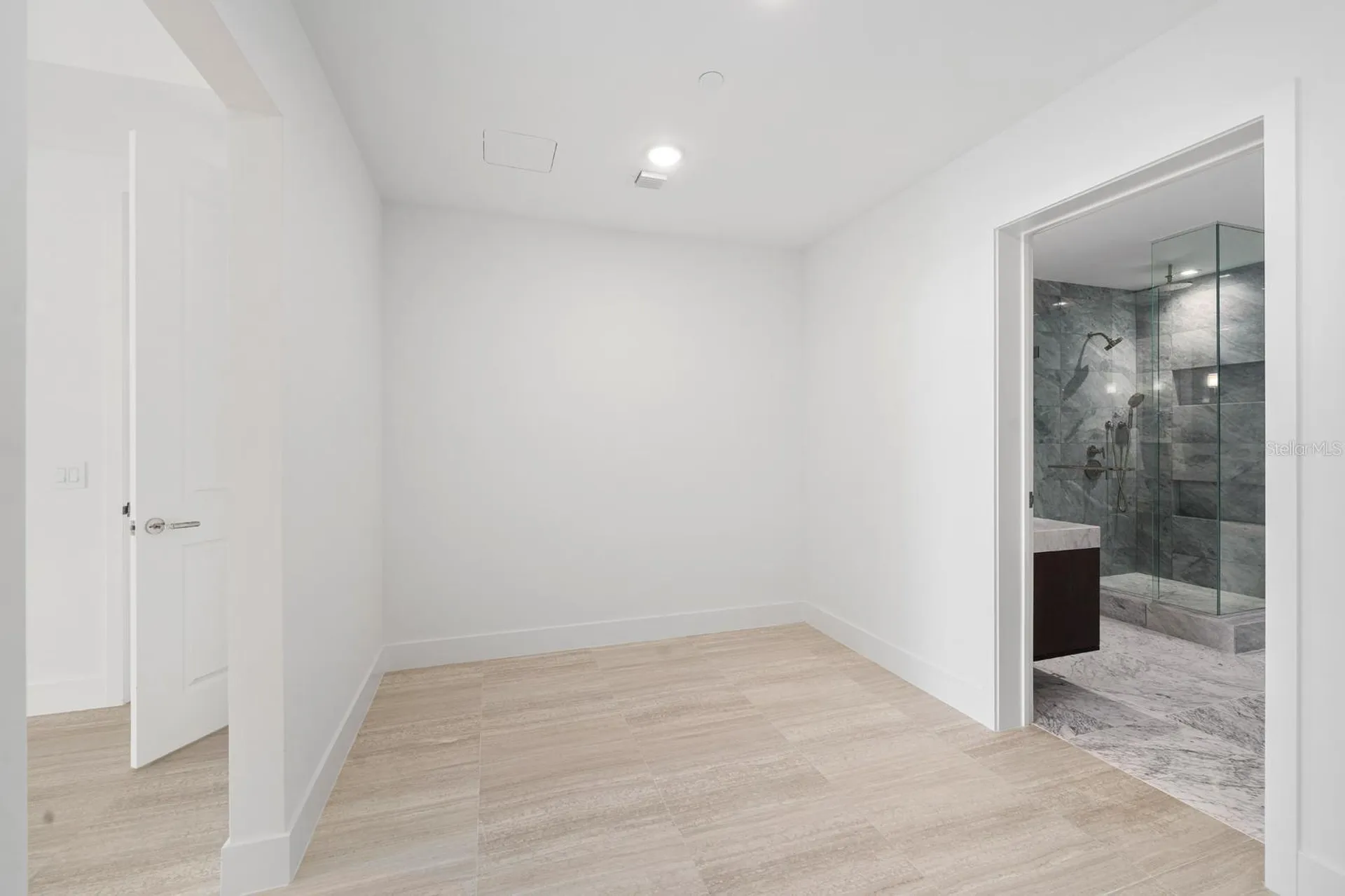 3015 S Ysabella Avenue Tampa FL 33629