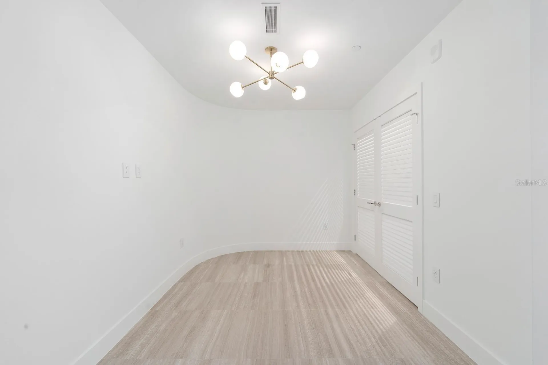 3015 S Ysabella Avenue Tampa FL 33629