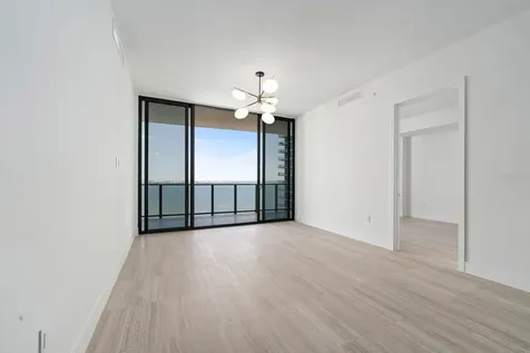 3015 S Ysabella Avenue Tampa FL 33629