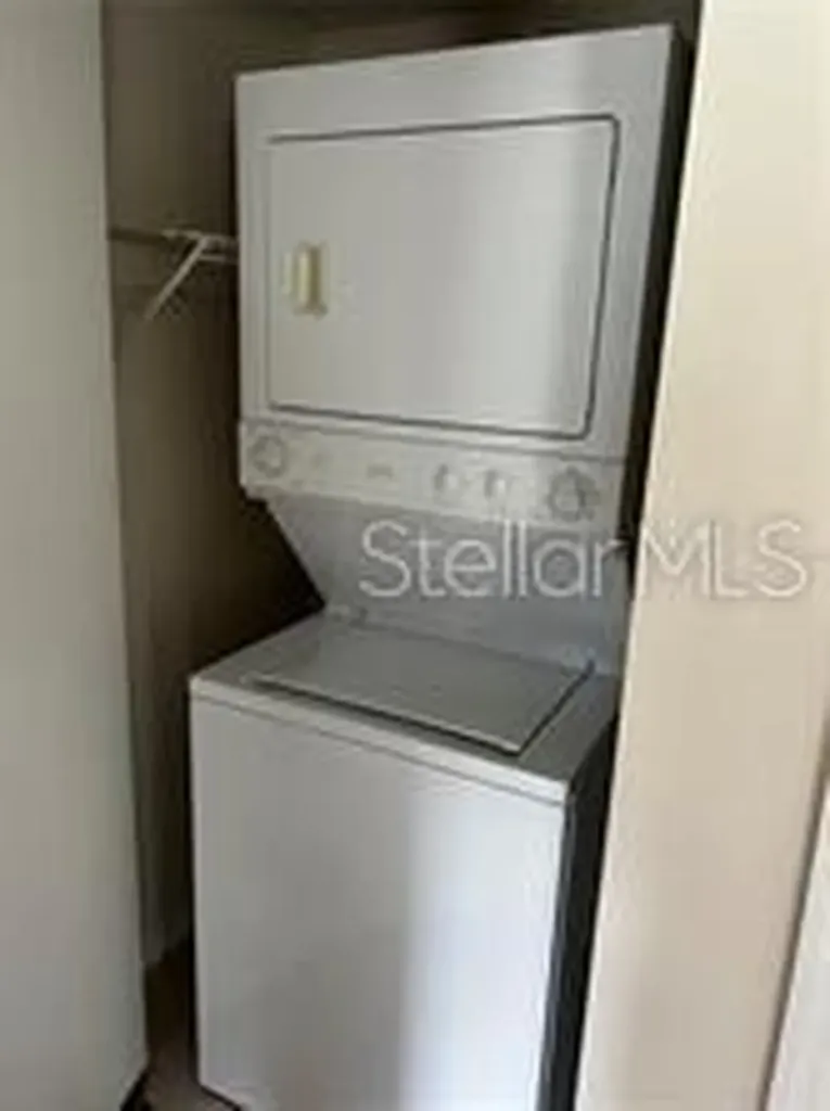 130 N Boston Avenue Deland FL 32724