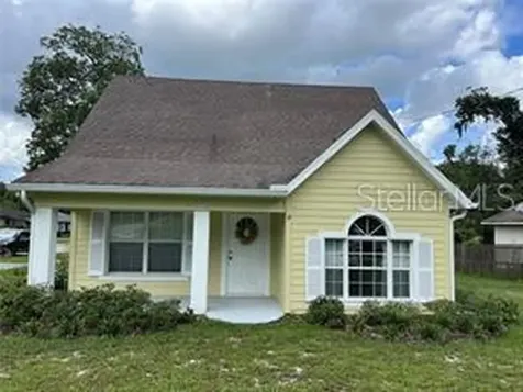 130 N Boston Avenue Deland FL 32724