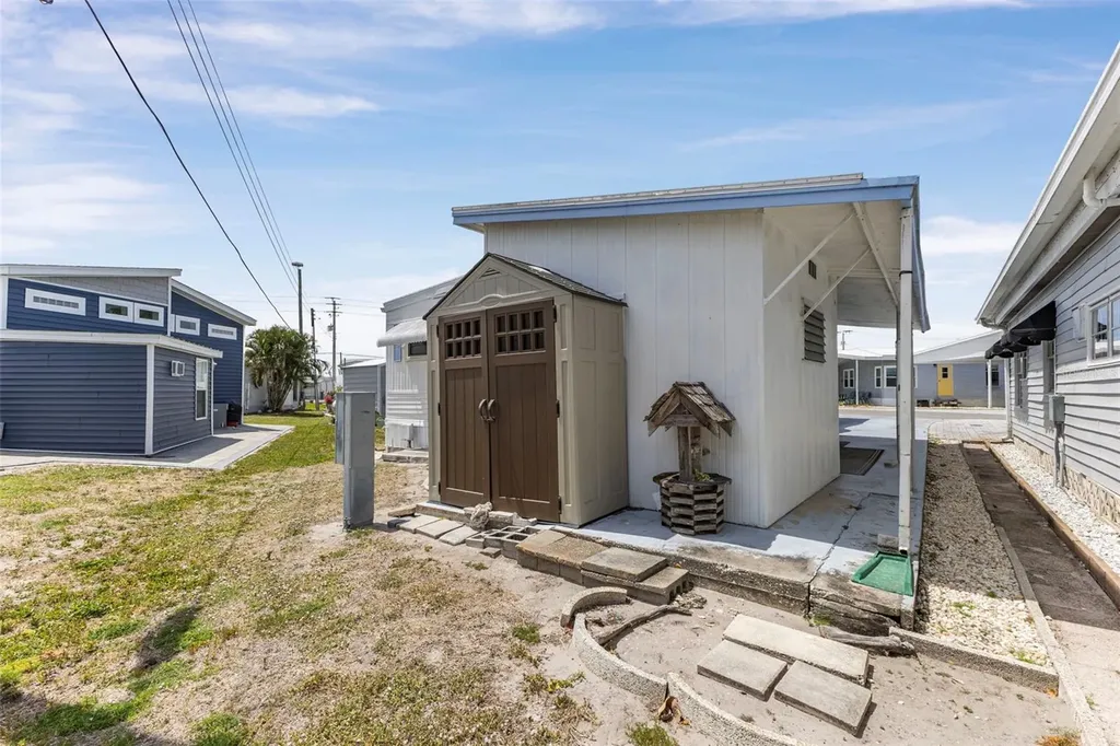 1812 Minnesota Avenue Bradenton FL 34207