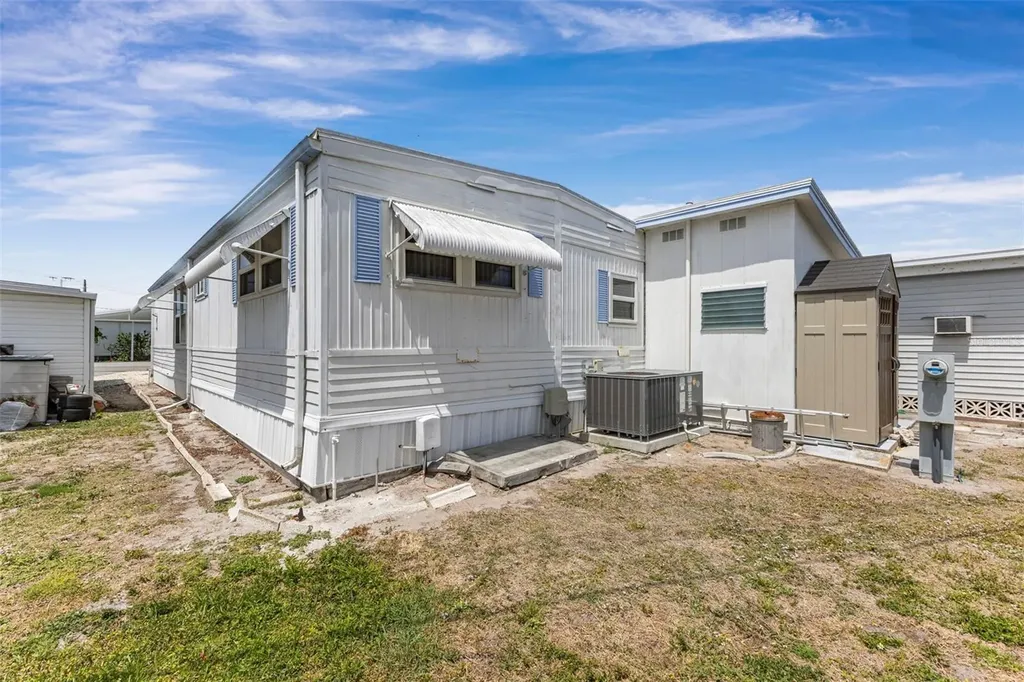 1812 Minnesota Avenue Bradenton FL 34207