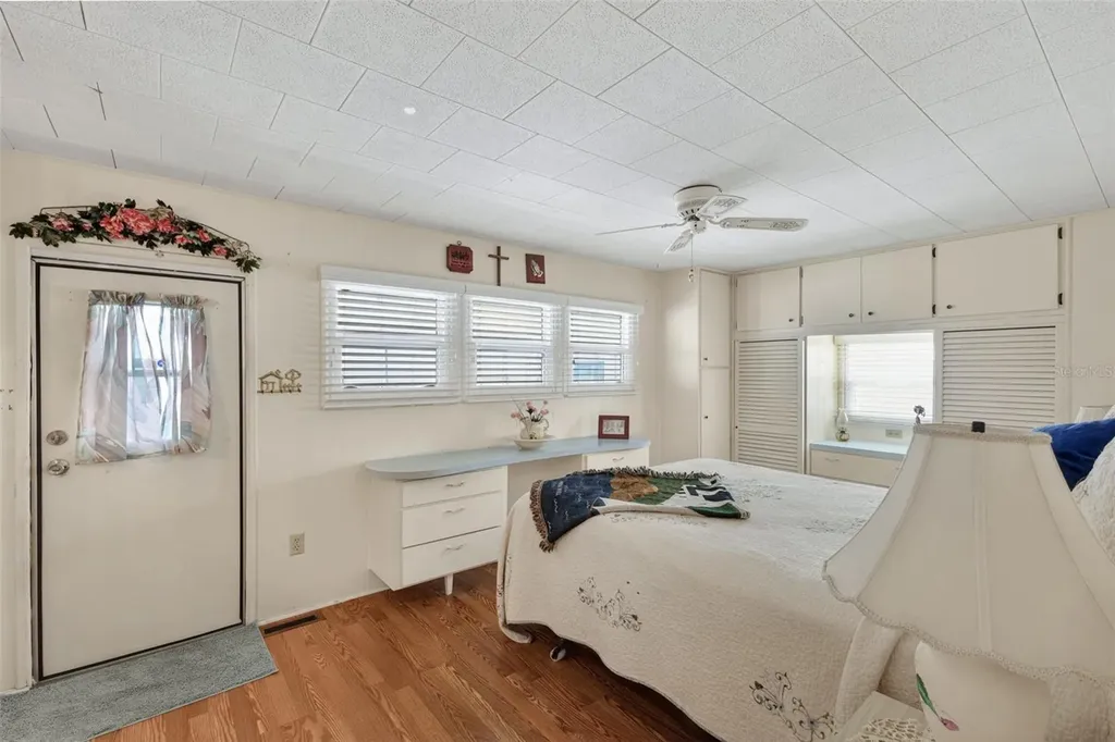 1812 Minnesota Avenue Bradenton FL 34207