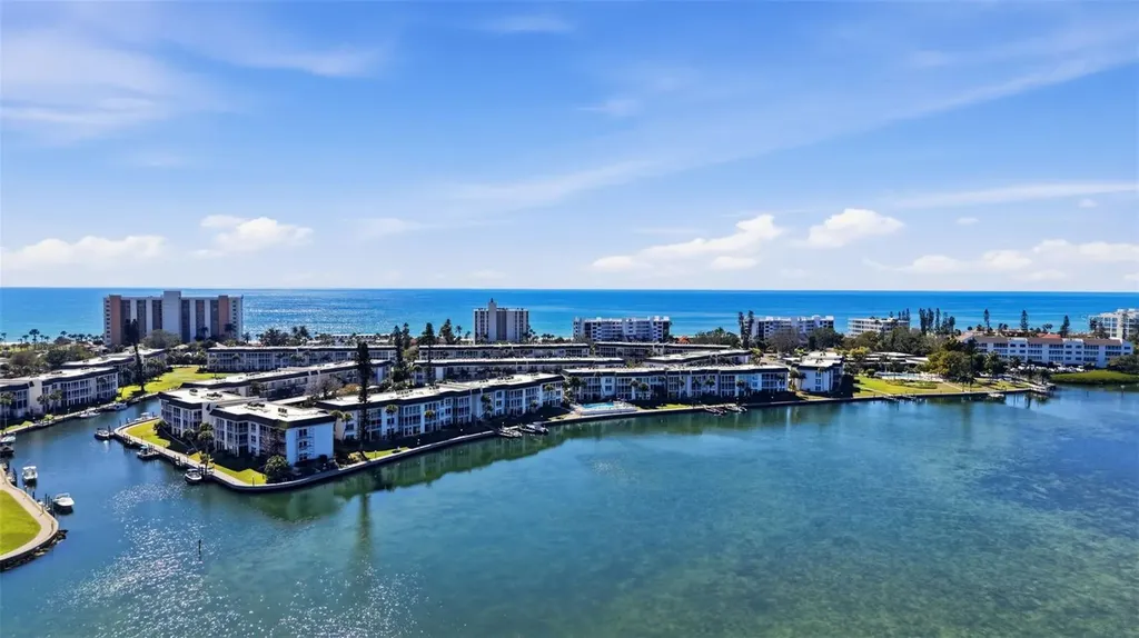4400 Exeter Drive Longboat Key FL 34228