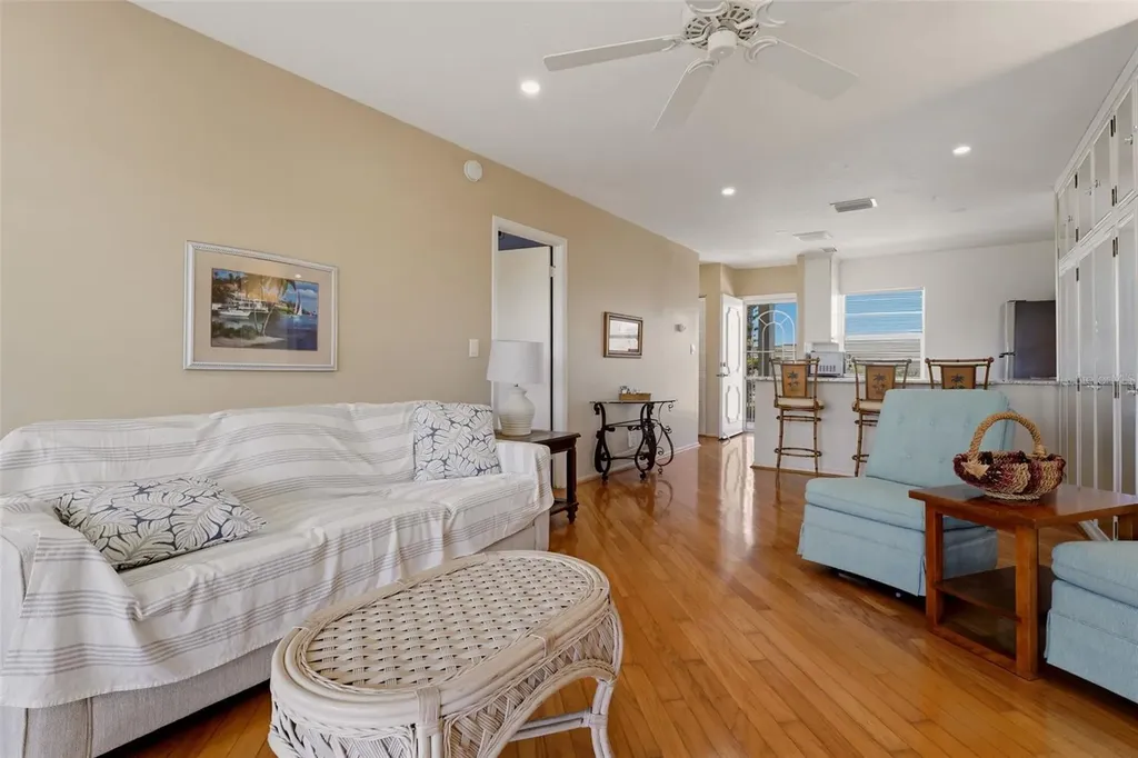 4400 Exeter Drive Longboat Key FL 34228
