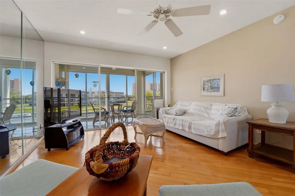 4400 Exeter Drive Longboat Key FL 34228