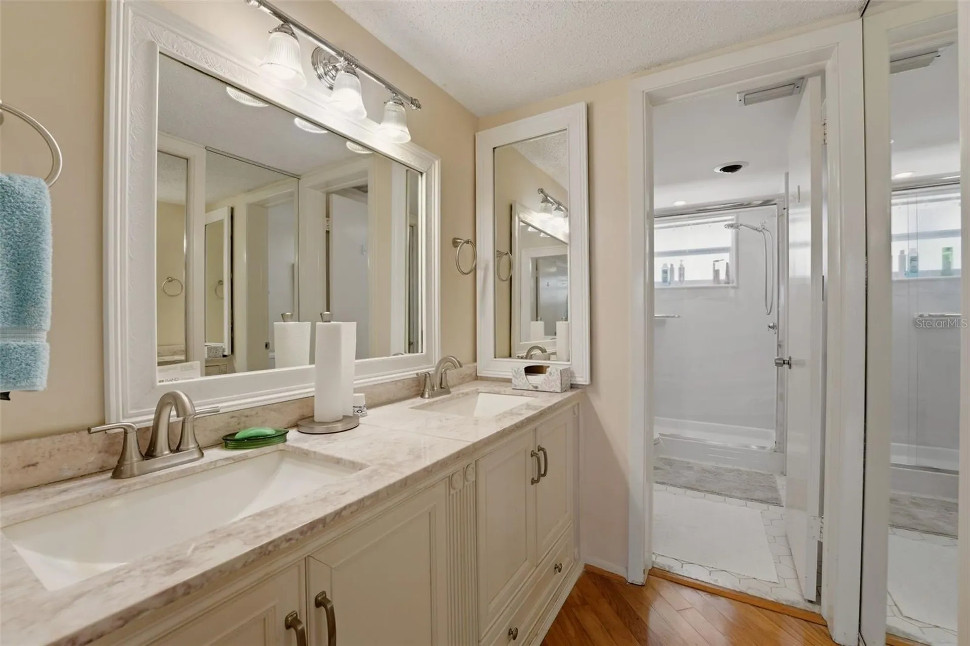 4400 Exeter Drive Longboat Key FL 34228