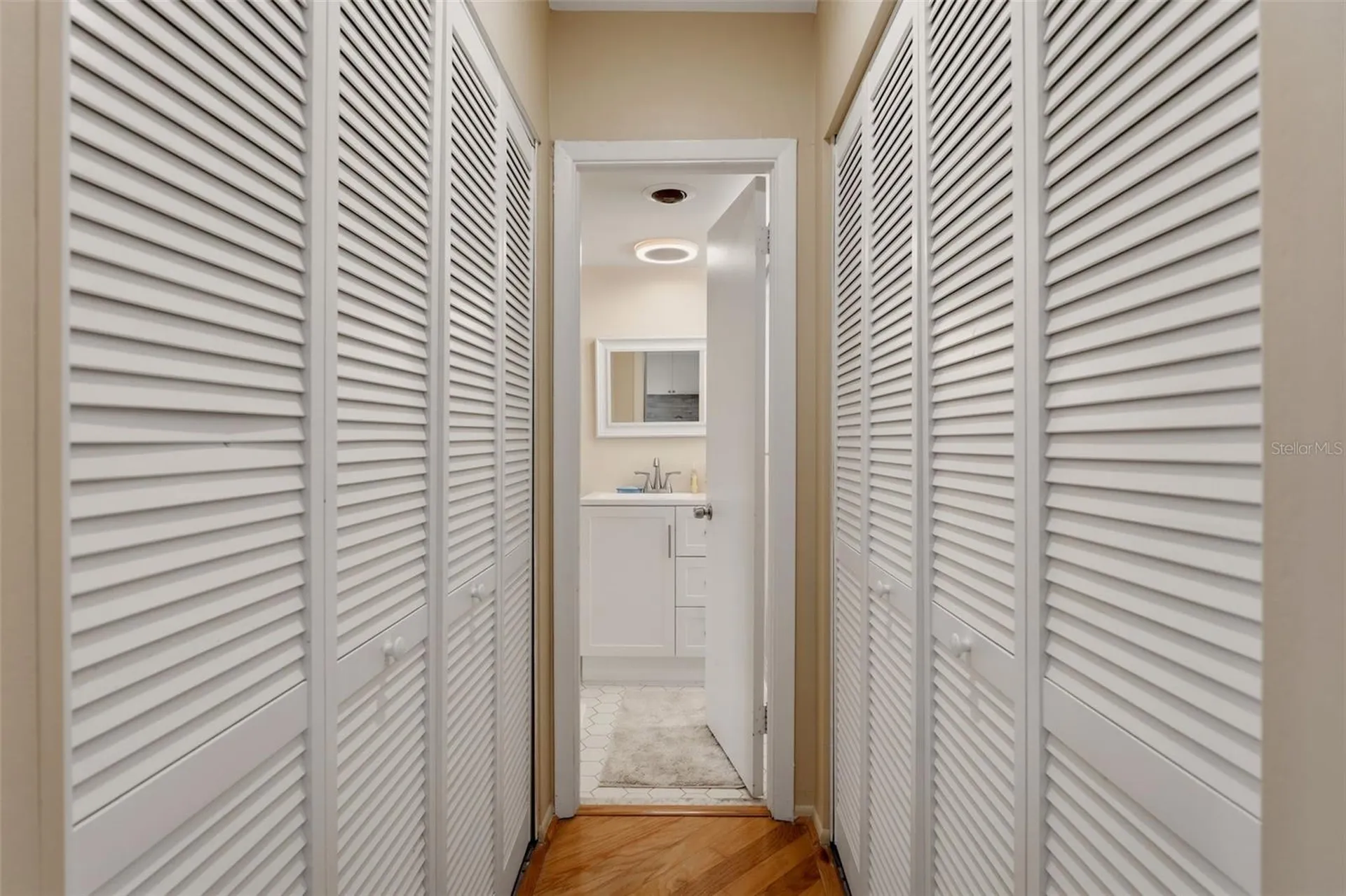 4400 Exeter Drive Longboat Key FL 34228