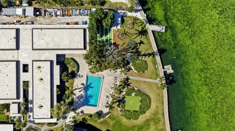 4400 Exeter Drive Longboat Key FL 34228