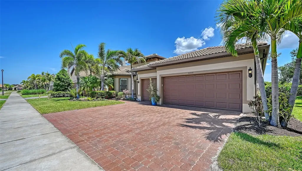 11208 Whimbrel Lane Sarasota FL 34238
