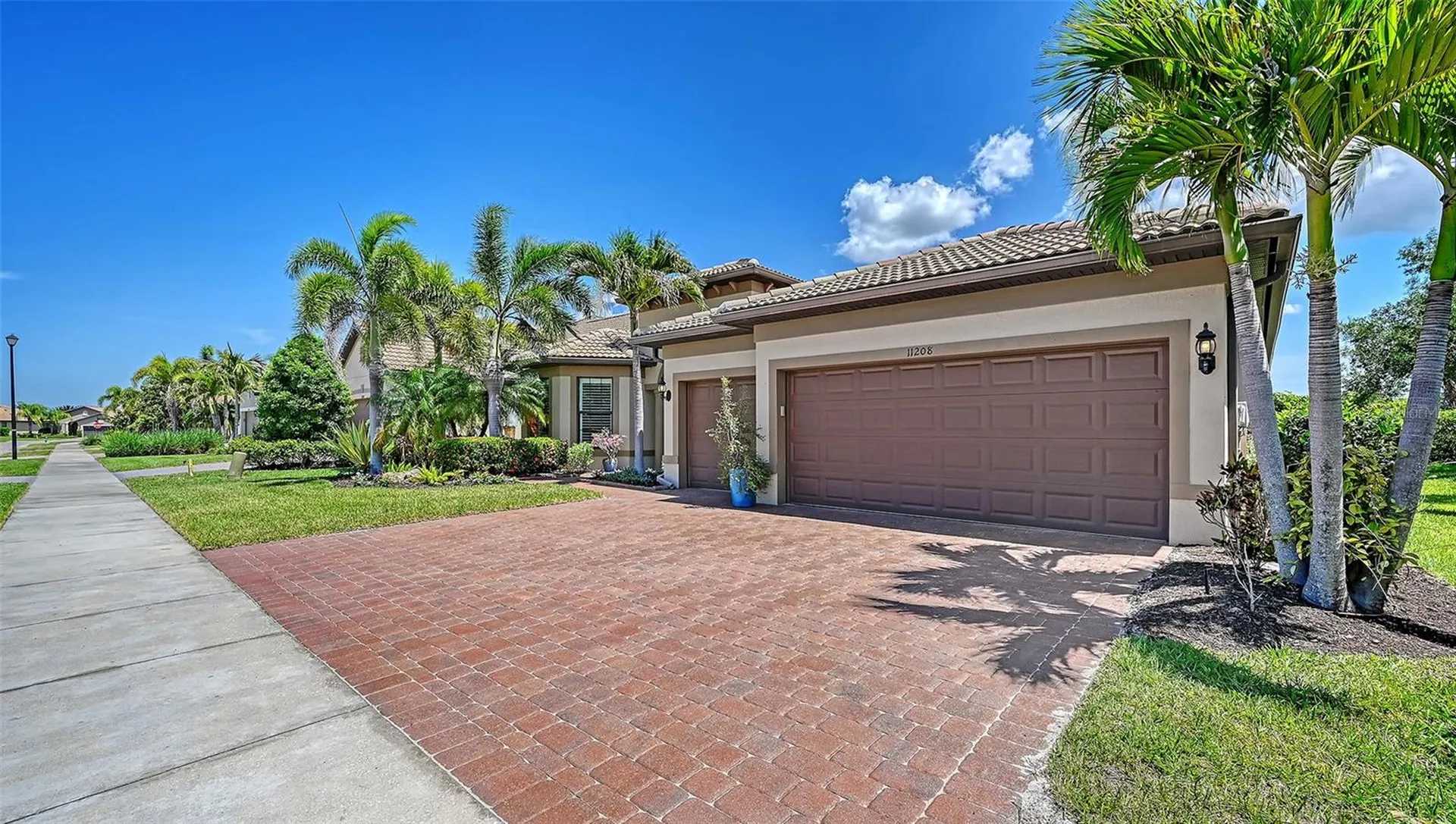11208 Whimbrel Lane Sarasota FL 34238