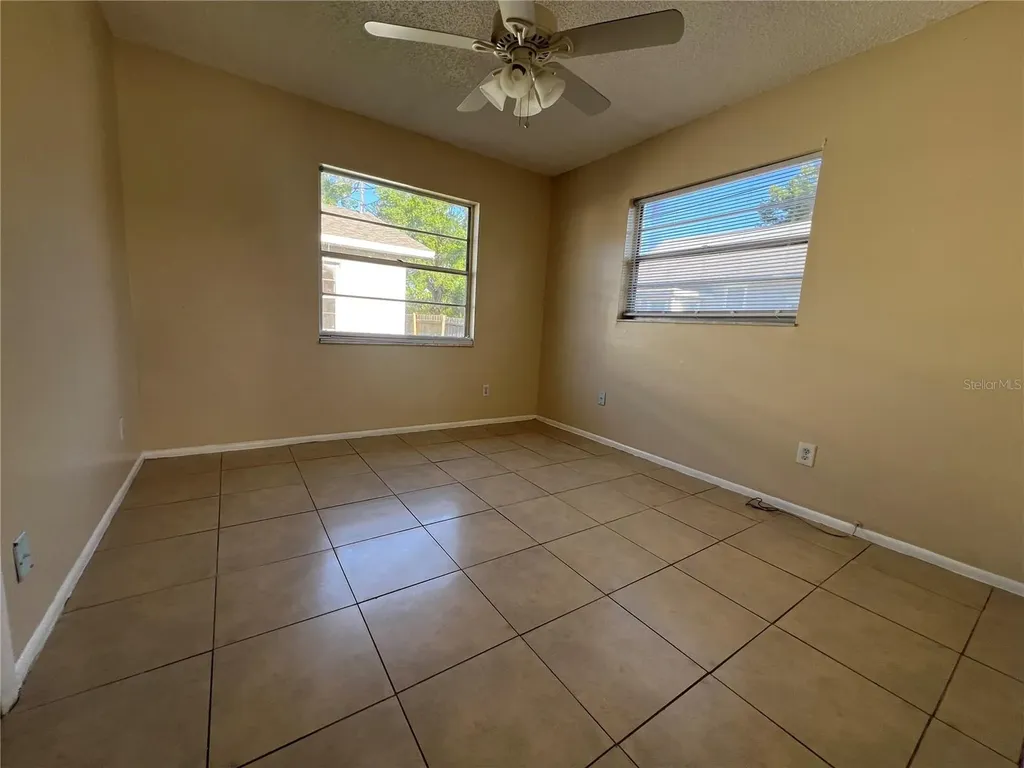 2983 62nd Avenue N St Petersburg FL 33702