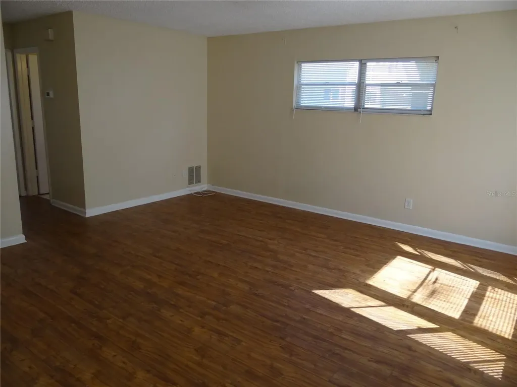 2983 62nd Avenue N St Petersburg FL 33702