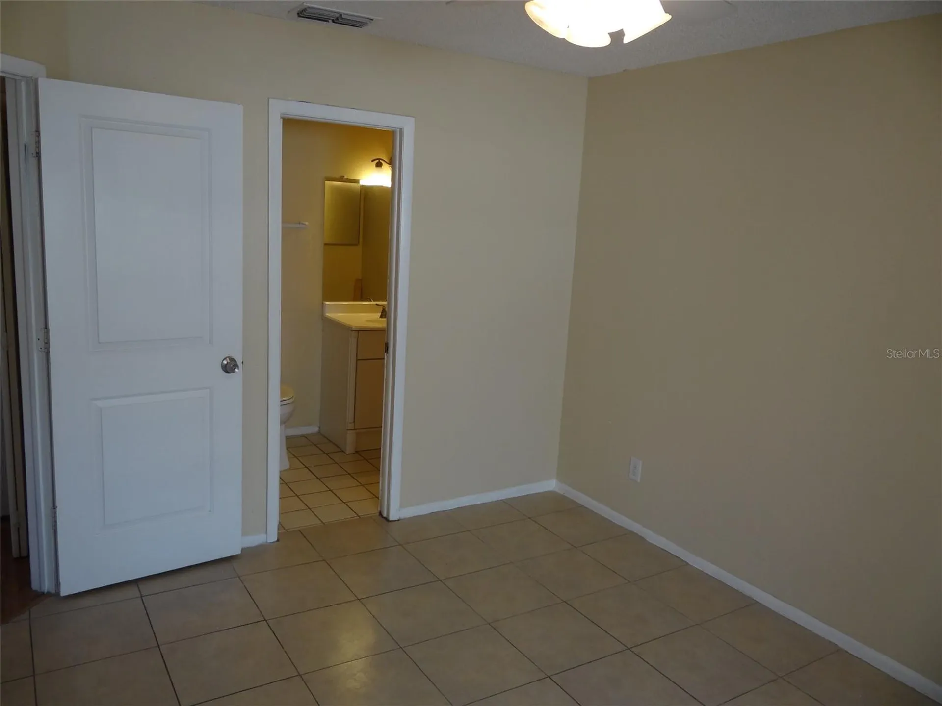 2983 62nd Avenue N St Petersburg FL 33702