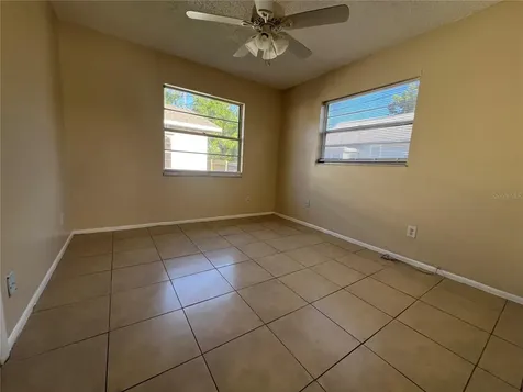 2983 62nd Avenue N St Petersburg FL 33702