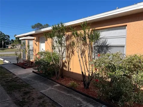 2983 62nd Avenue N St Petersburg FL 33702