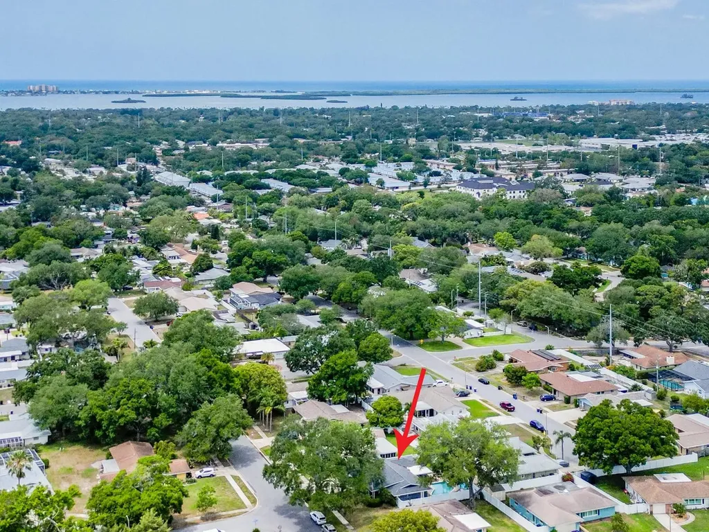 1678 Algonquin Drive Clearwater FL 33755