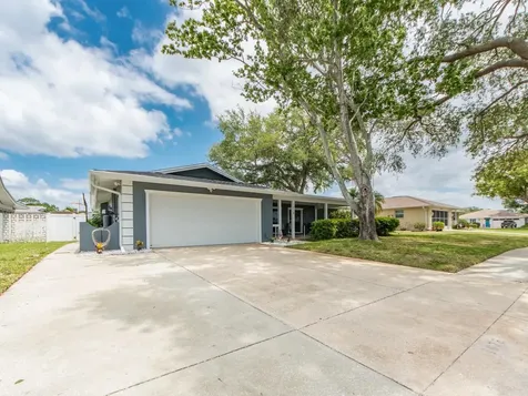 1678 Algonquin Drive Clearwater FL 33755