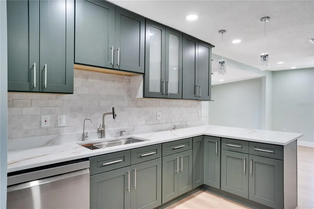 4029 13th Avenue S St Petersburg FL 33711
