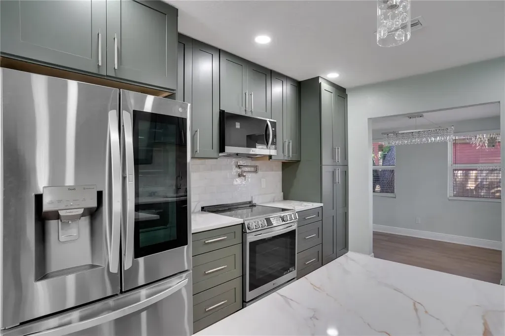 4029 13th Avenue S St Petersburg FL 33711