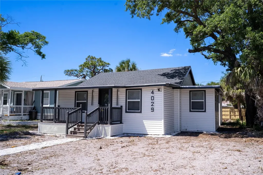 4029 13th Avenue S St Petersburg FL 33711