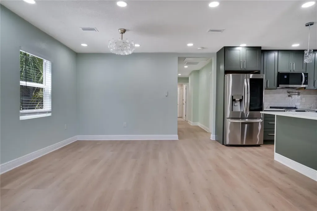 4029 13th Avenue S St Petersburg FL 33711