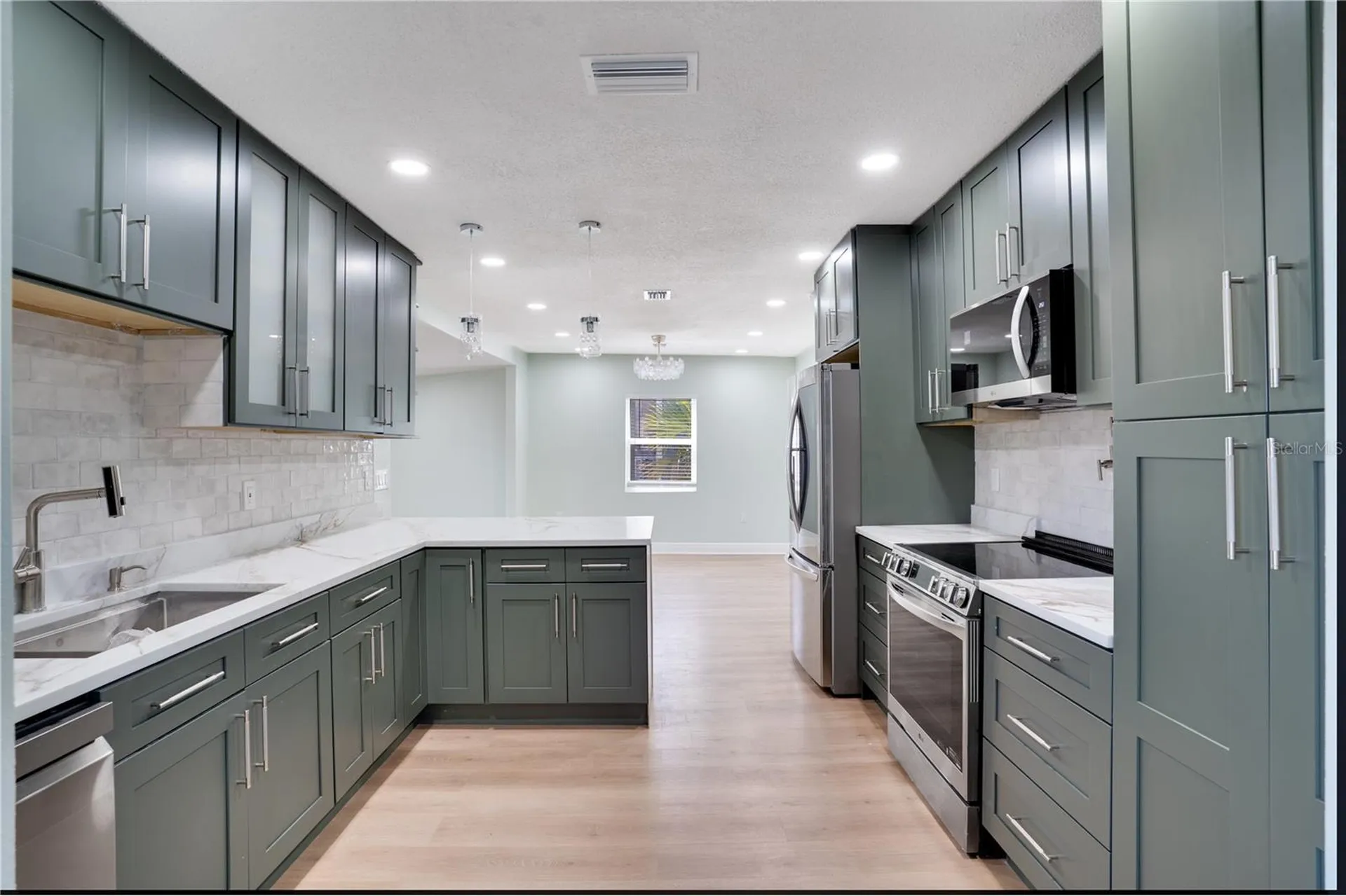 4029 13th Avenue S St Petersburg FL 33711