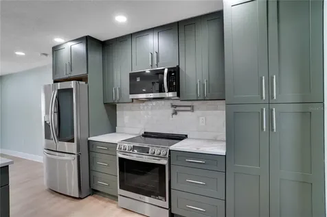 4029 13th Avenue S St Petersburg FL 33711