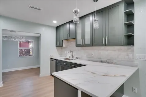 4029 13th Avenue S St Petersburg FL 33711