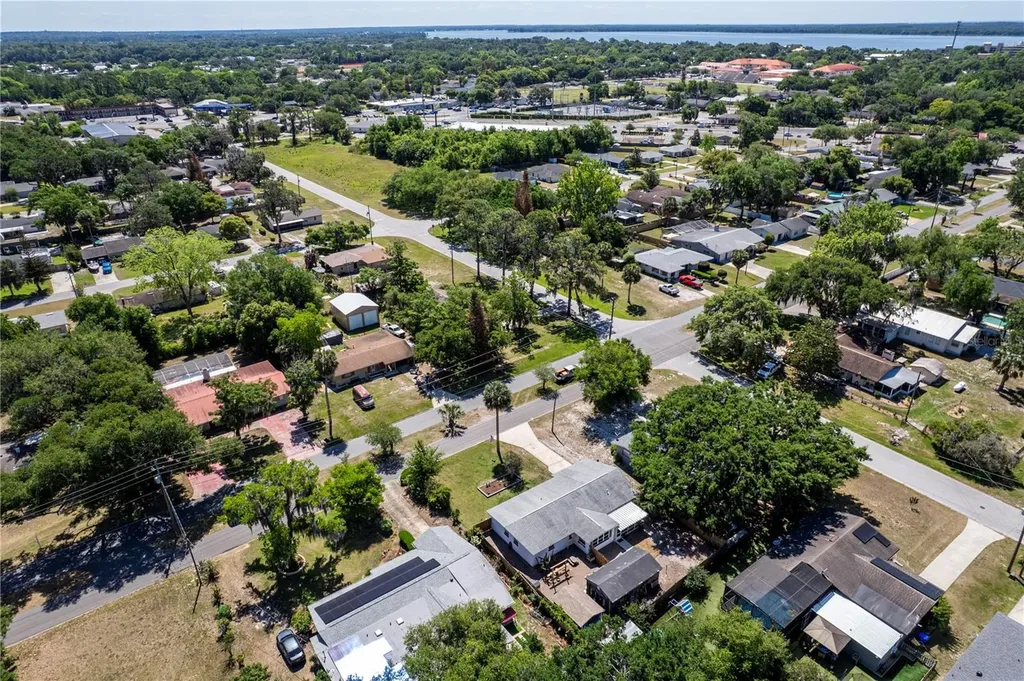 1207 Orange Avenue Tavares FL 32778